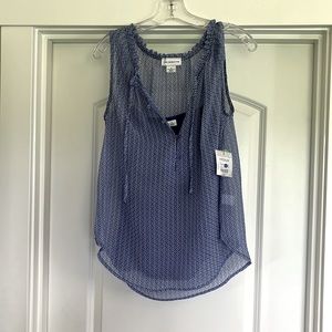 New with tags, cute top !